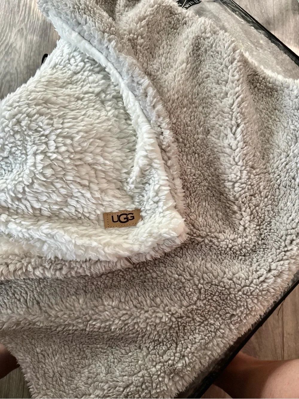 UGG Quilted Gray Comforter with Cream Reversible Back super soft. NWT